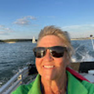 Meet your Posher, Carol